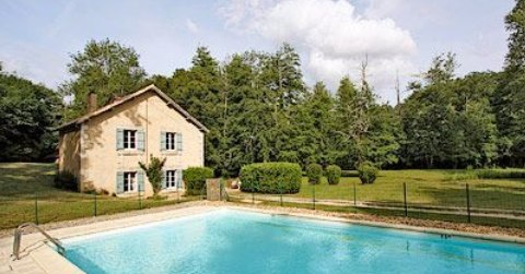 france cottages with pools