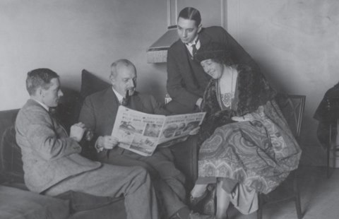 Archie (far left) and Agatha (far right), pictured in 1922