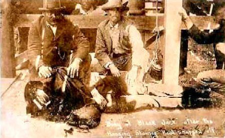 1901 postcard of Tom Ketchum's decapitated body after hanging.