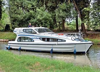 Norfolk Broads cruiser for HUK blog
