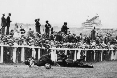 Emily Davison dies at the Derby 1913 WKPD