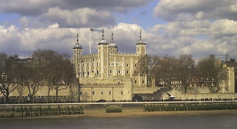 ancient places to visit in england