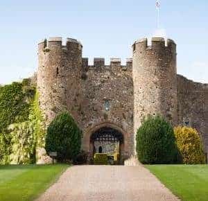 Historic Uk Heritage Accommodation In Castles Cottages And