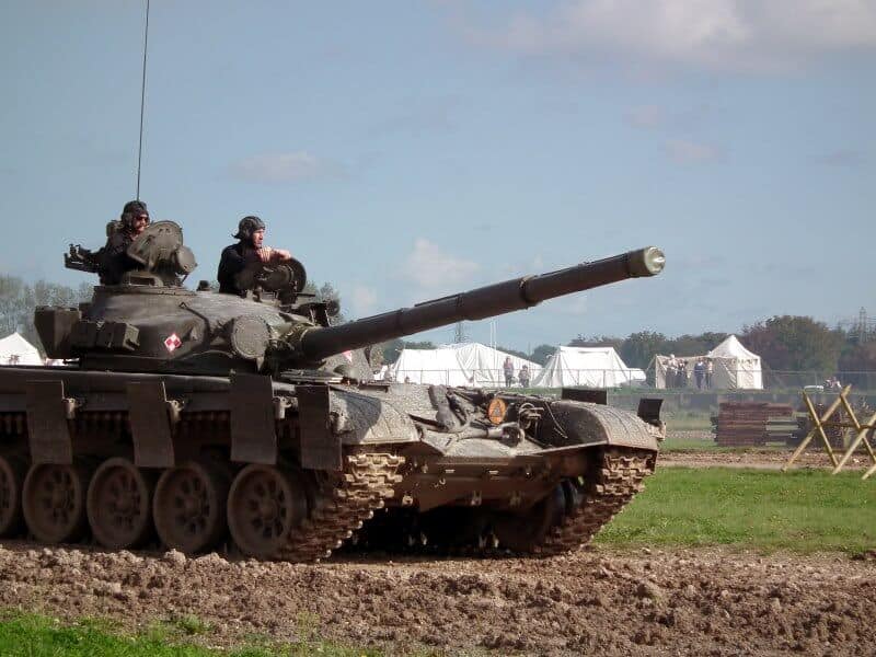 What battle saw the first use of tanks? What battle saw the first use of tanks?