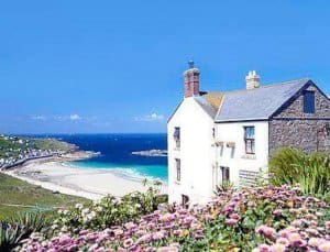 Historic Holiday Cottages In The Uk