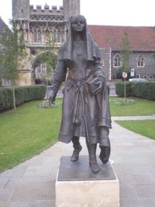 Queen Bertha statue Canterbury