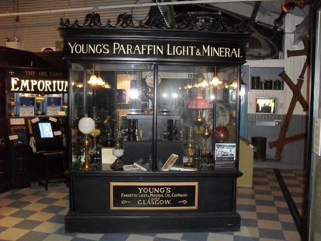 Replica of an exhibition case used by Young's Paraffin Light & Oil Co. Ltd. Licensed under the Creative Commons Attribution-Share Alike 4.0 International license. Author: CraigS1969.