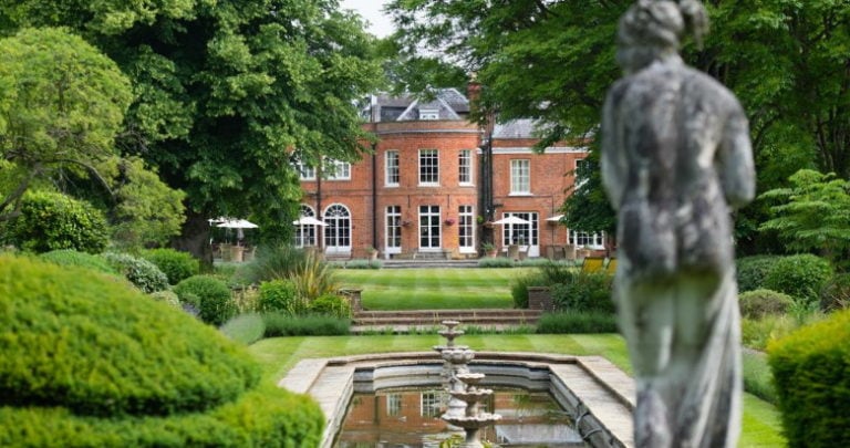 Country House Hotels in Berkshire - Historic UK