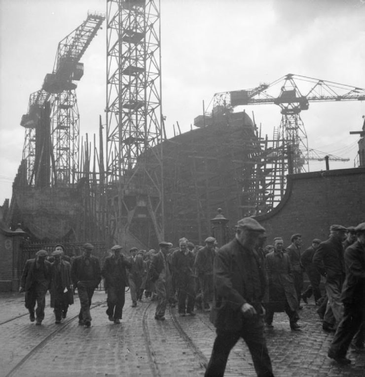 Shipbuilding in Wartime, Glasgow, 1944. WC PD.