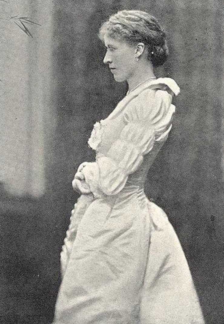 Lady Mary Lovelace on her wedding day, 30 December 1880. WC PD.