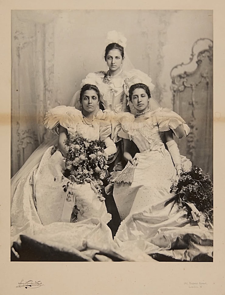 Princesses Catherine, Bamba and Sophia photographed at their Debutants Ball at Buckingham Palace in May 1895. WC PD.