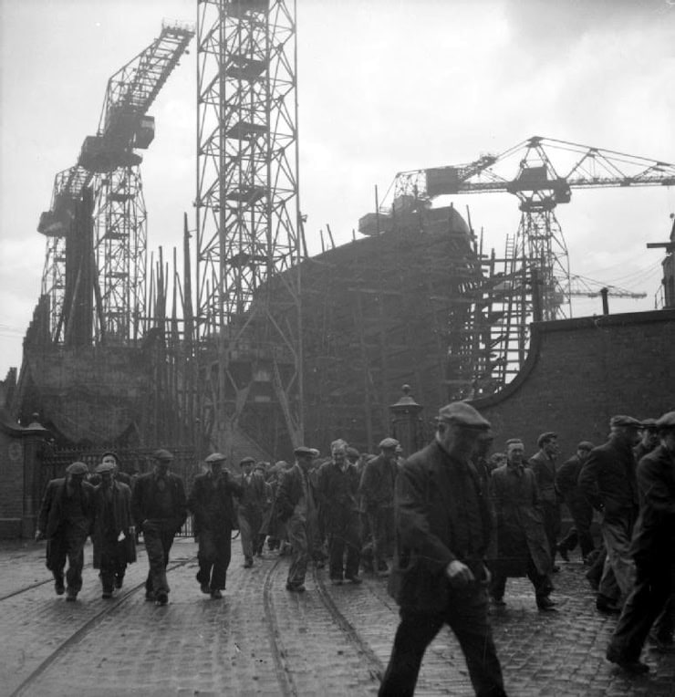 Glasgow shipyard, 1944. WC PD.