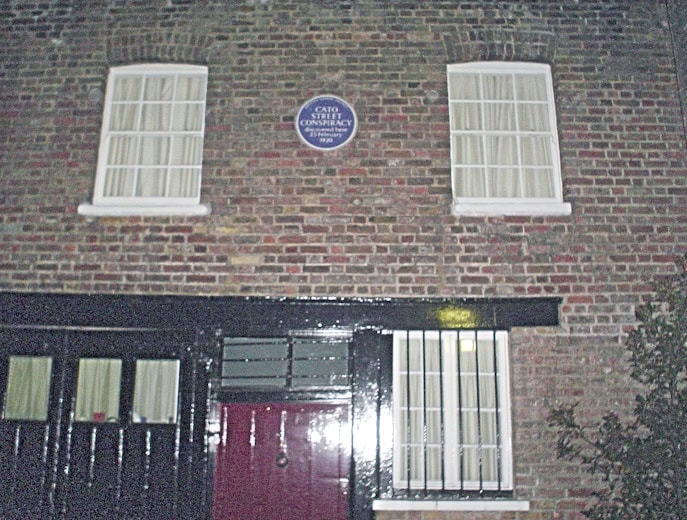 Cato Street mews with blue plaque. WC PD.