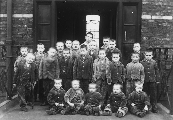 23 boys at Crumpsall Workhouse, Manhcester, circa 1895-1897. WC PD.